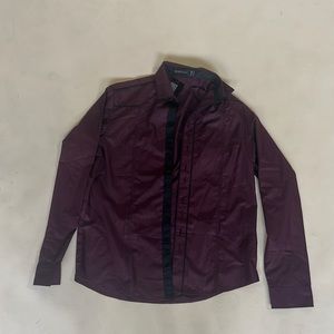 NEW causal button down shirt